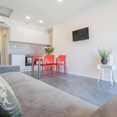 Sant'Agostino Apartments By Rent All Como Luaran gambar