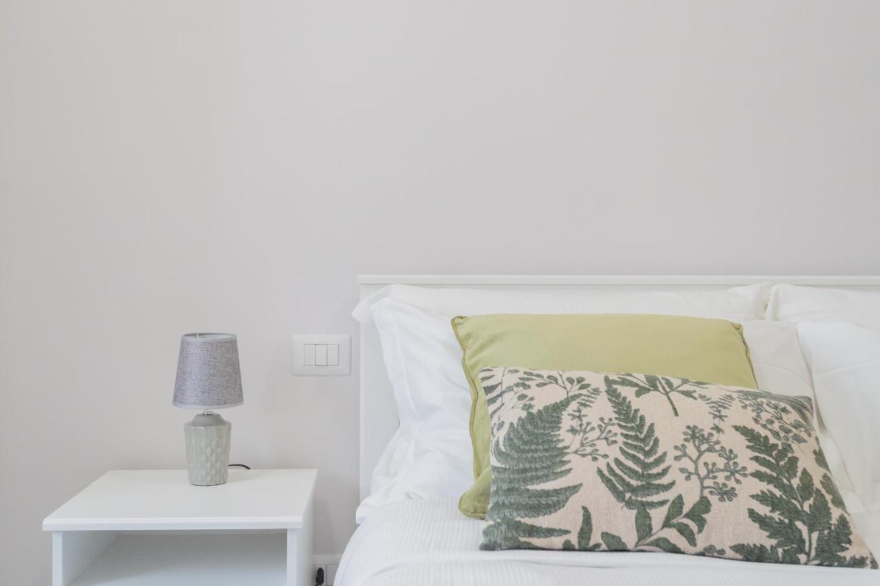 Sant'Agostino Apartments By Rent All Como Luaran gambar